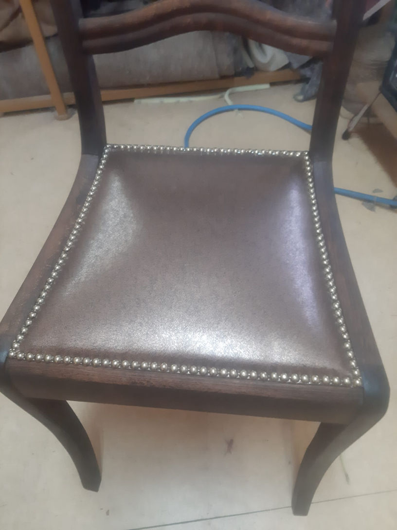 Lederbezug eines Stuhles